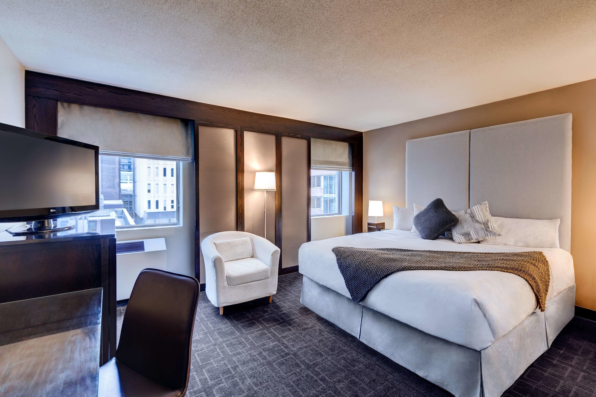ROMANTIC, LUXURY, SUITE
