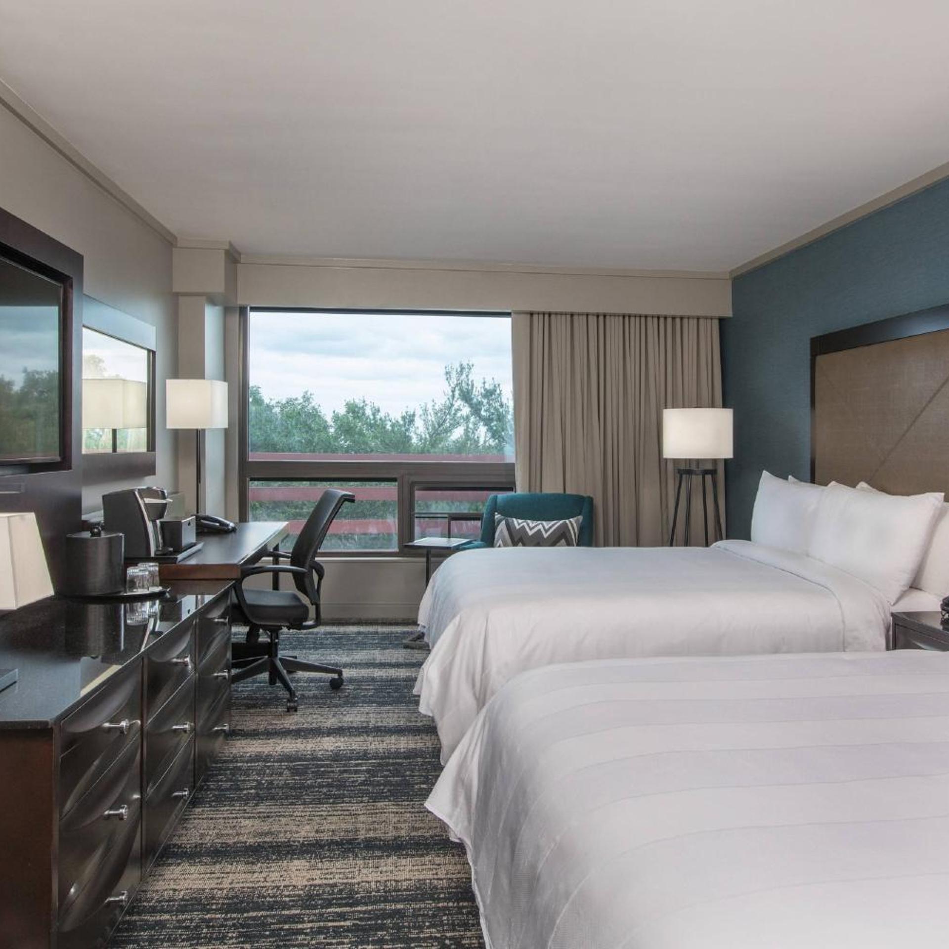 Room, Queen Bed, Club Lounge Access, Accessible