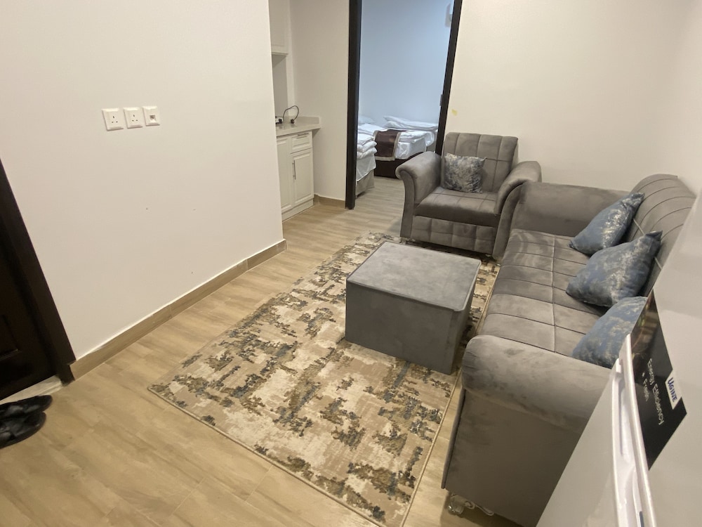 ARAM Suites 23/25