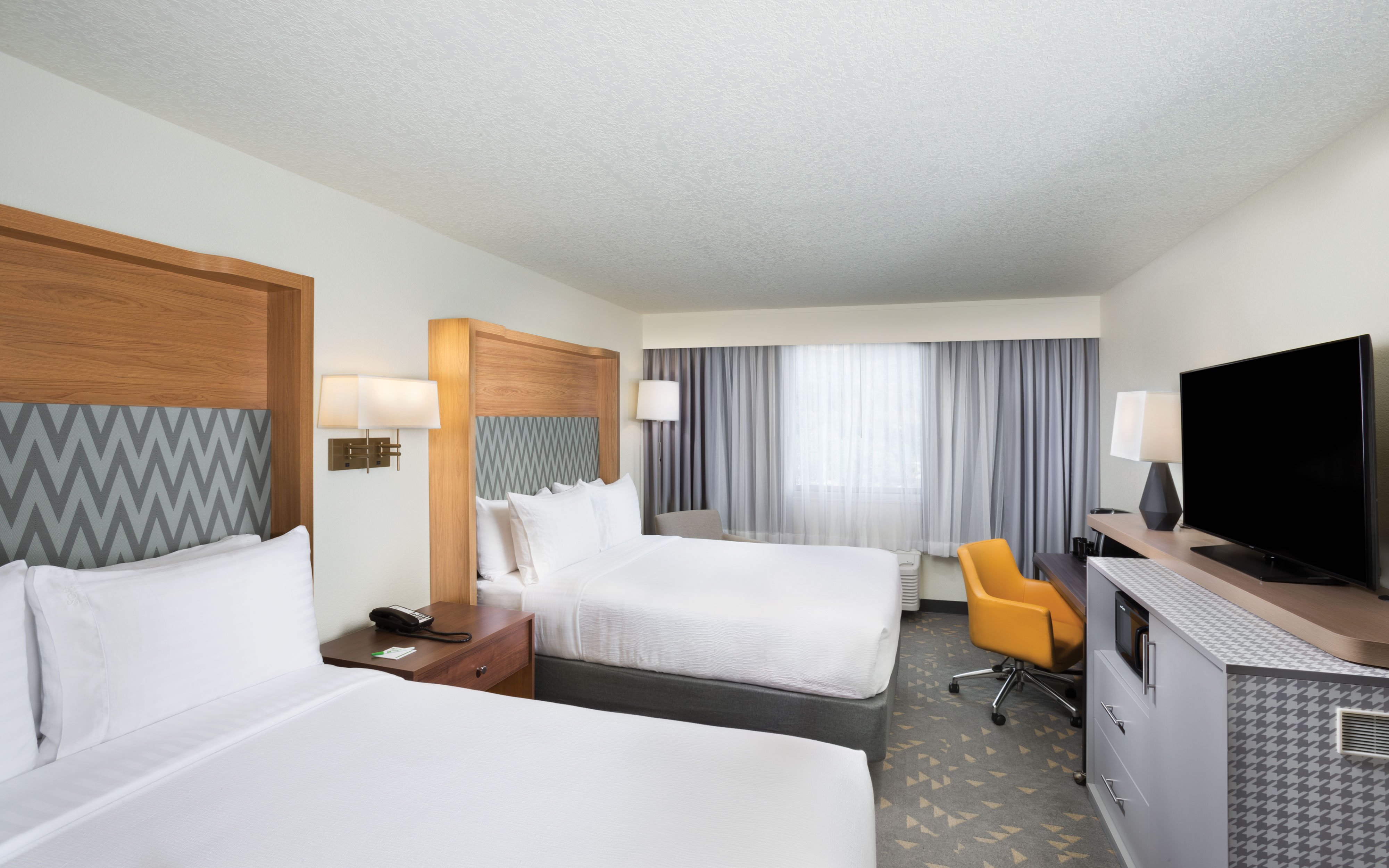 Holiday Inn Biltmore East 12/61