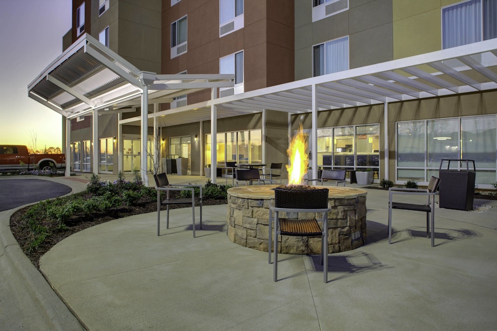TownePlace Suites Albany 2/24