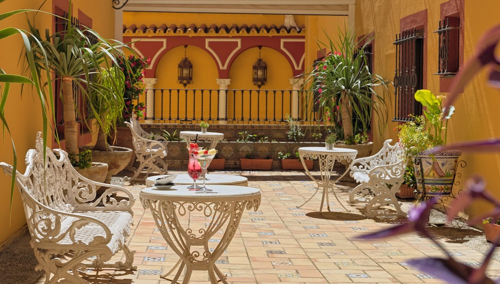 H10 Corregidor Boutique Hotel 6/65