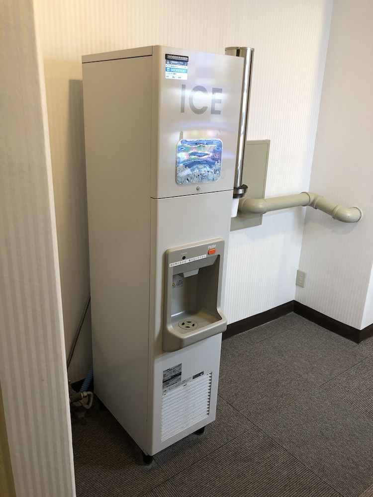 Yokohama Heiwa Plaza Hotel 40/42