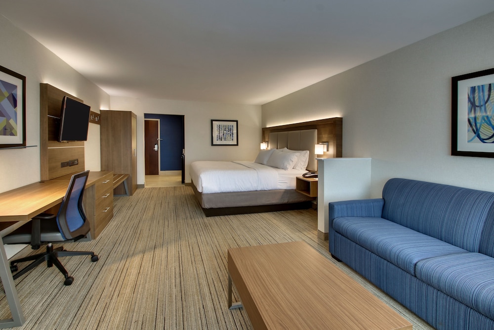 Holiday Inn Express and Suites Mt Sterling North 28/72