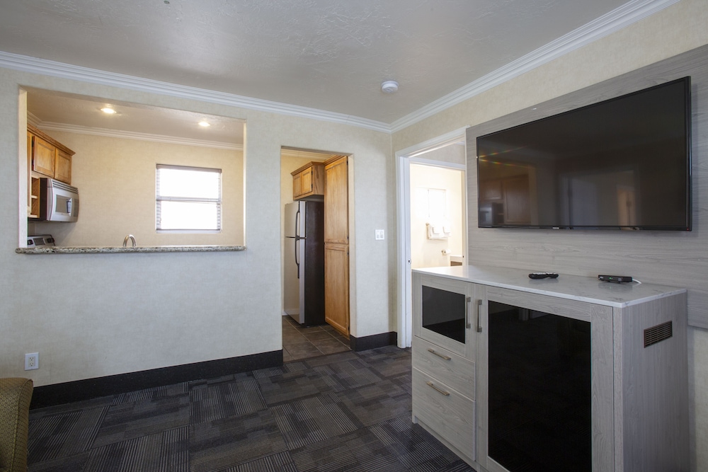 Hotel Aspen Flagstaff Grand Canyon Formerly Aspen Innsuites Flagstaff 9/60