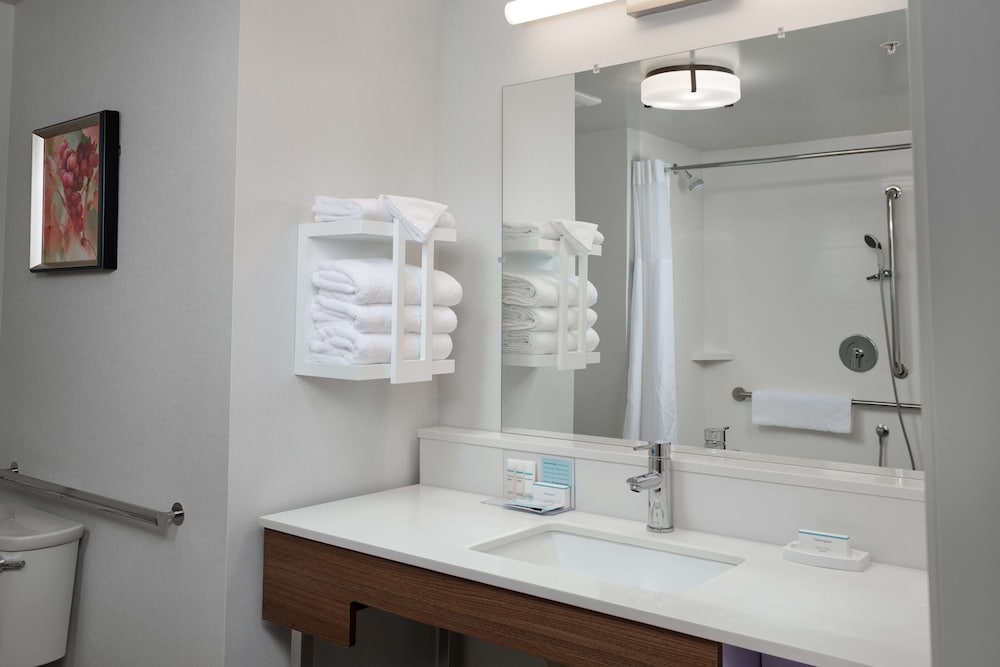 Hampton Inn Sherwood Portland 9/26