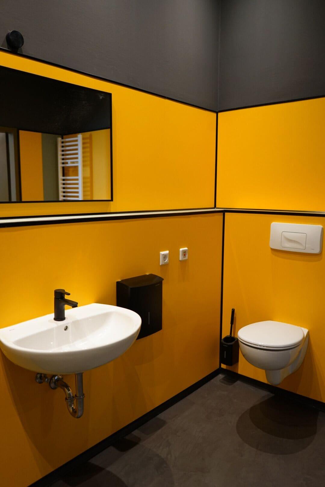 Capsule, King Bed, Shared Bathroom، Sunflower Hostel 4/5