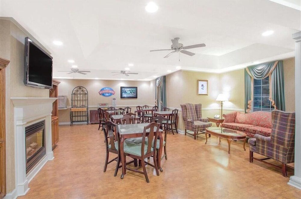 Comfort Inn Martinsville 32/37