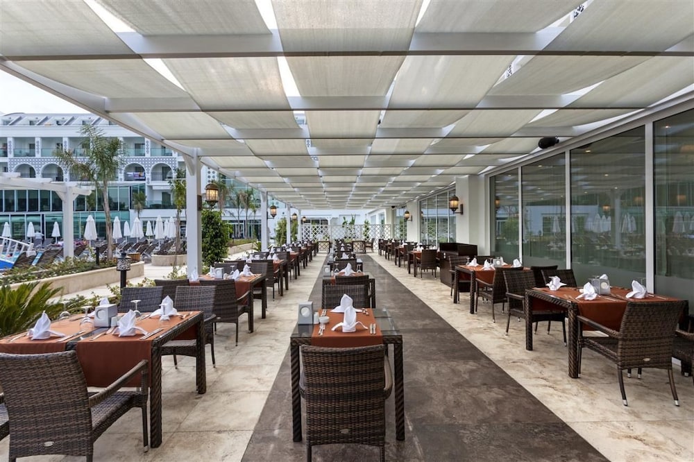 Karmir Resort And Spa Hotel 33/50