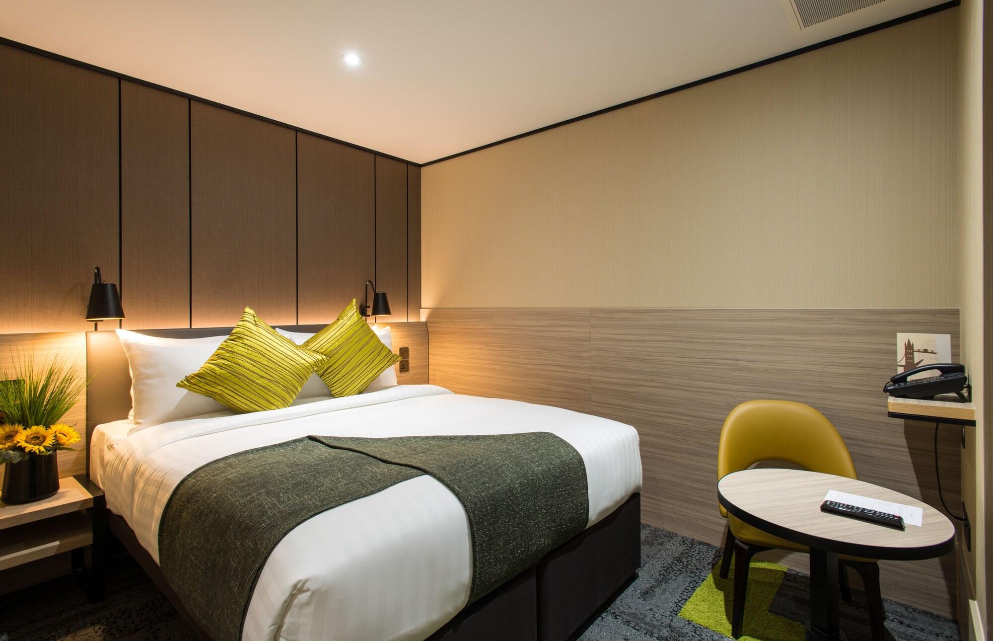 Plus, Double or Twin Bed, Lounge Access