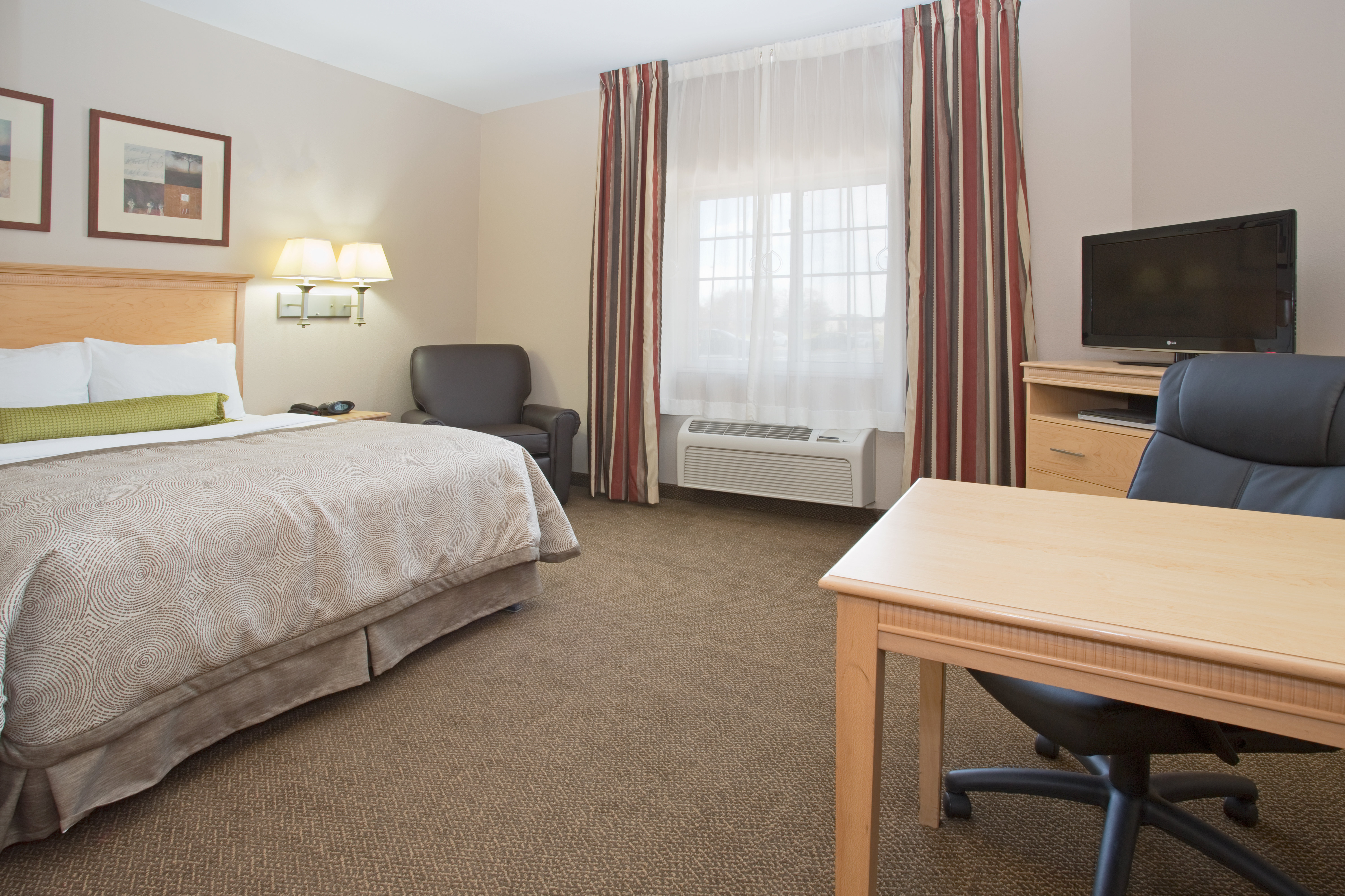 Candlewood Suites Peoria At Grand Prairie 20/50