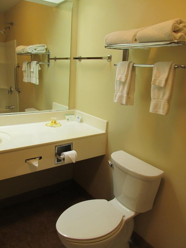 Days Inn By Wyndham Jefferson City 11/24