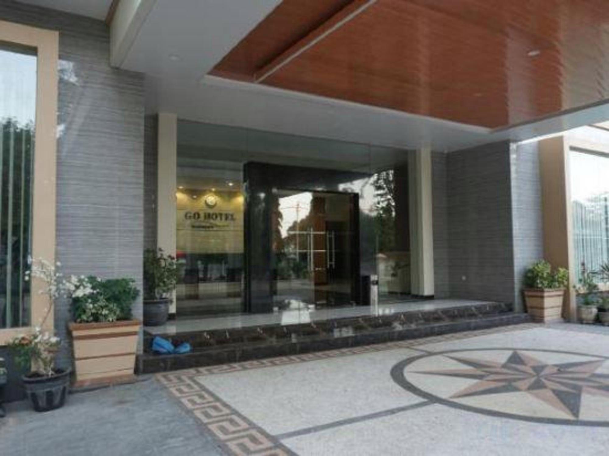 Go Hotel Maumere 12/41