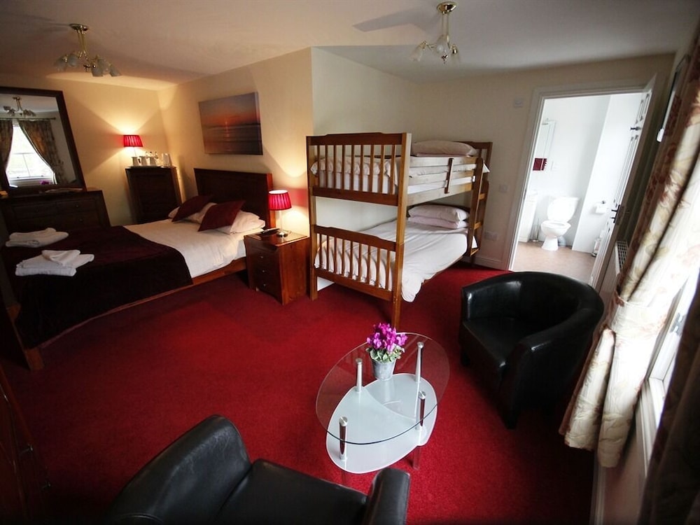 The Elphinstone Hotel 14/36