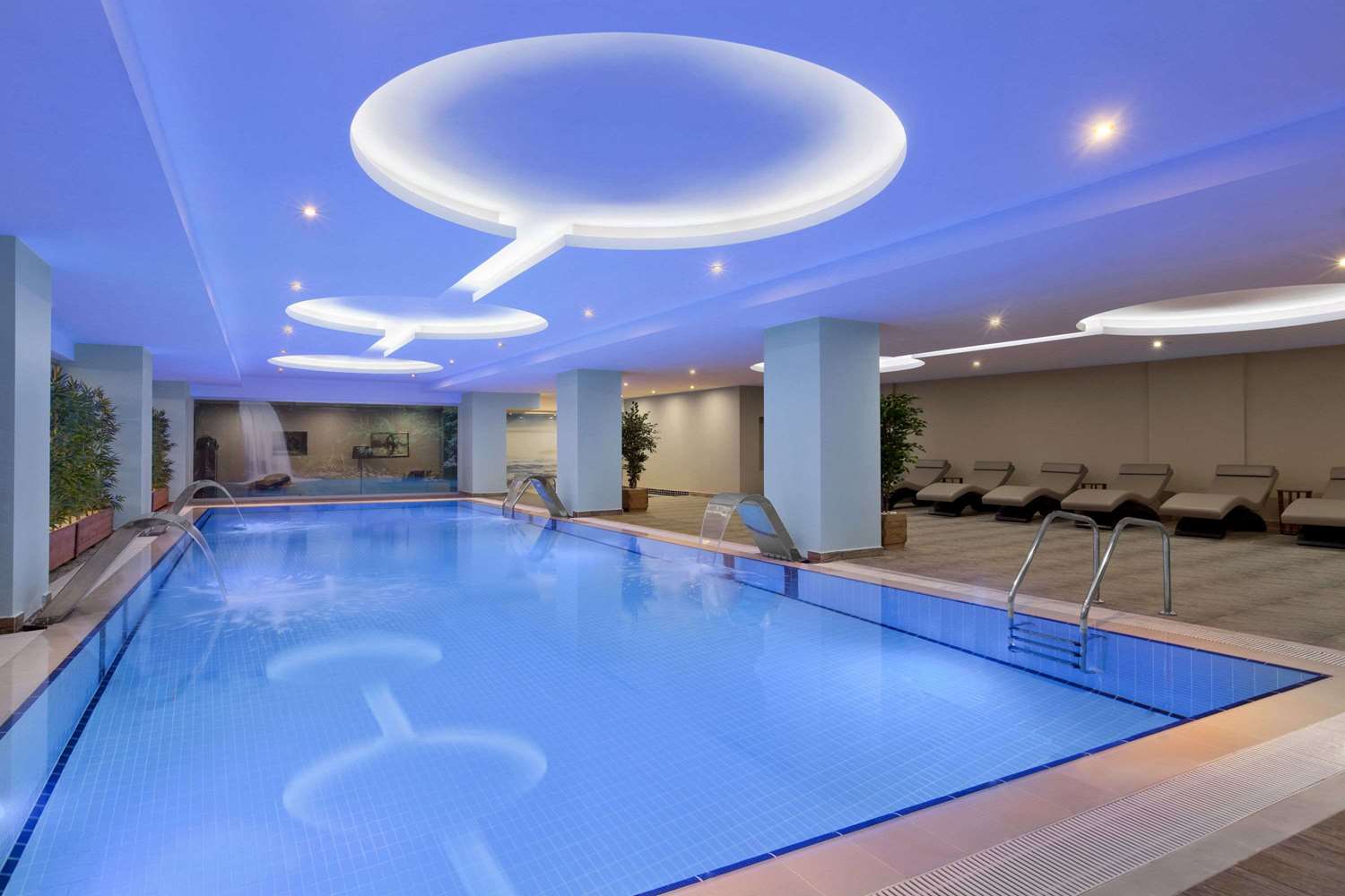 Ramada Hotel & Suites by Wyndham Istanbul Merter 10/24