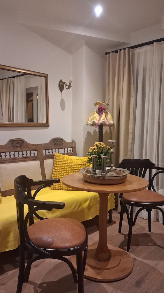 The White Swan Suites Beyoglu 72/74