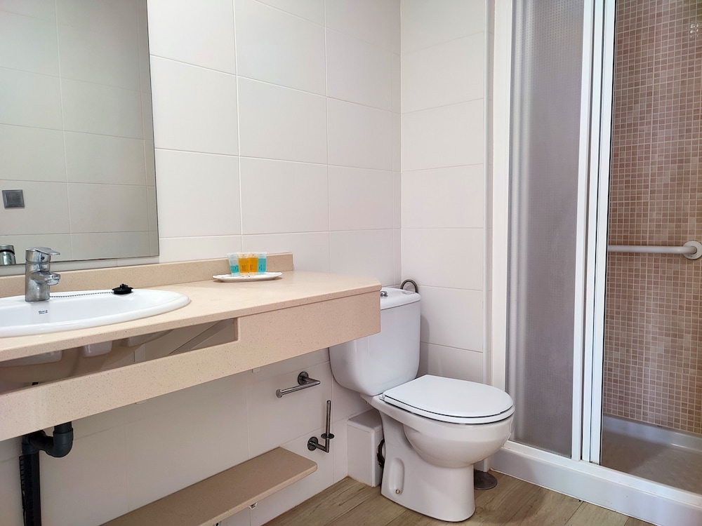 Apartamentos Atlantida 70/70