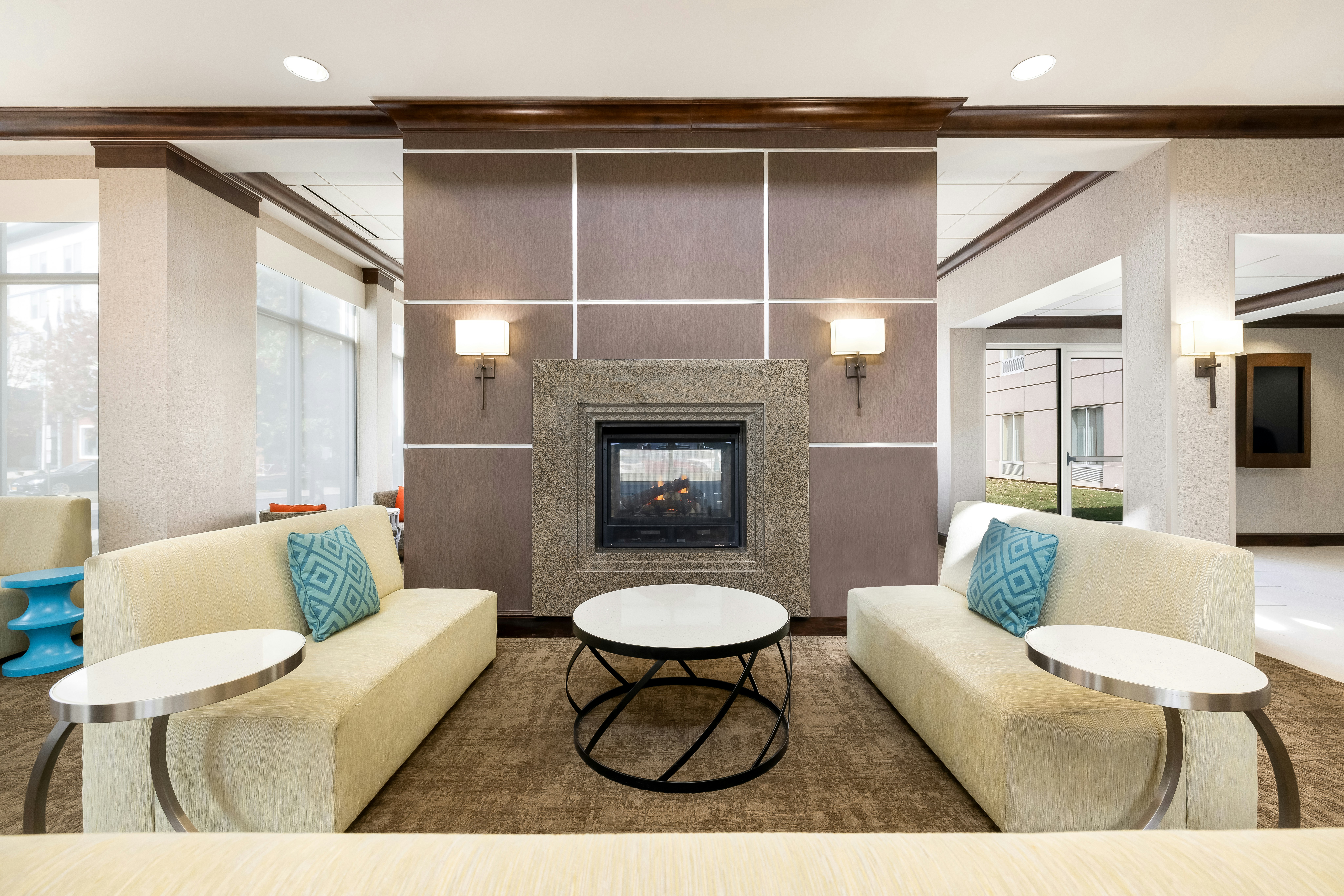 Hilton Garden Inn Dulles North 40/82