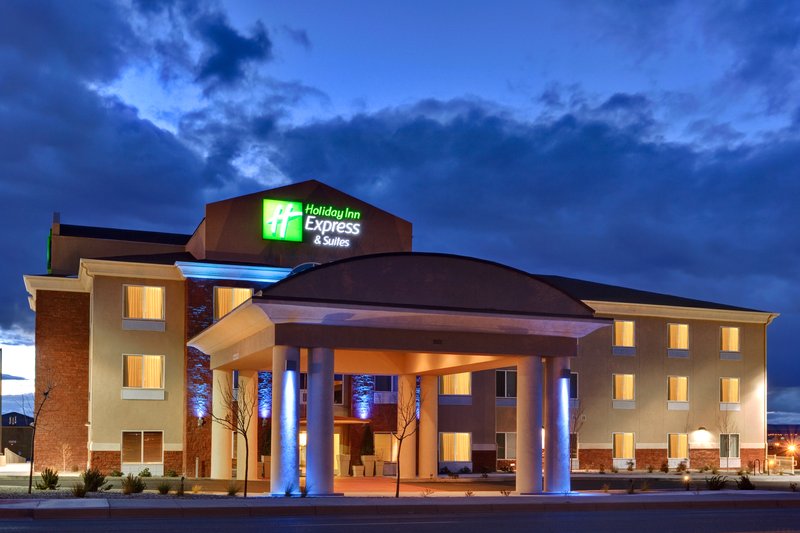 Holiday Inn Express Hotel Suites Albuquerque Airport 2/44