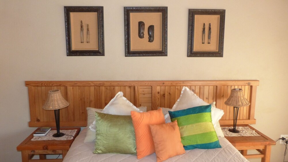 Ladybrand Guest House 18/50