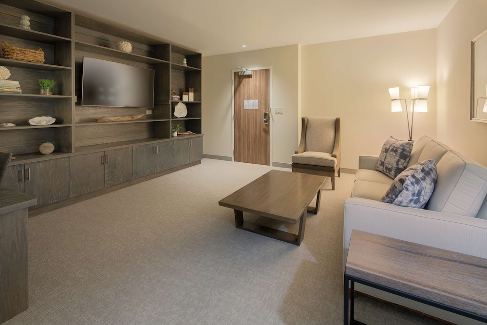 Embassy Suites by Hilton St Augustine Beach Oceanfront Resort 50/80