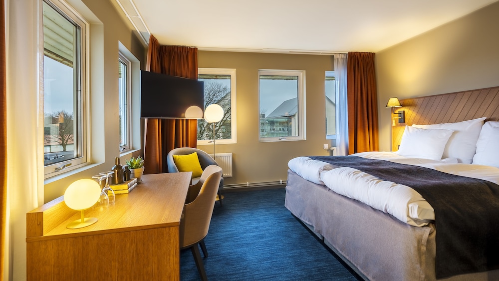 Home Hotel Fregatten 6/50