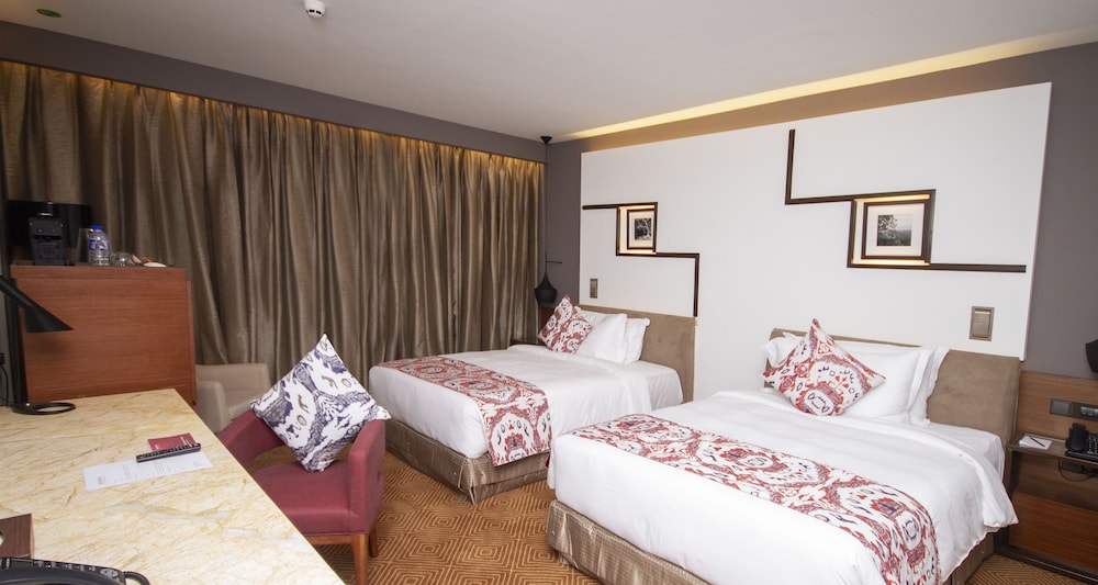 Movenpick Hotel & Convention Centre KLIA 18/63