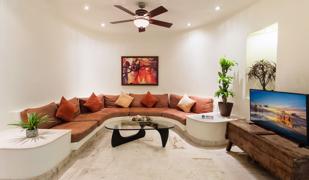 Maya Villa Condo Hotel Beach Club 30/49