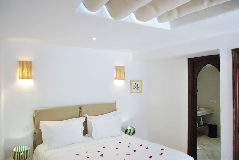 Riad Charai 25/77