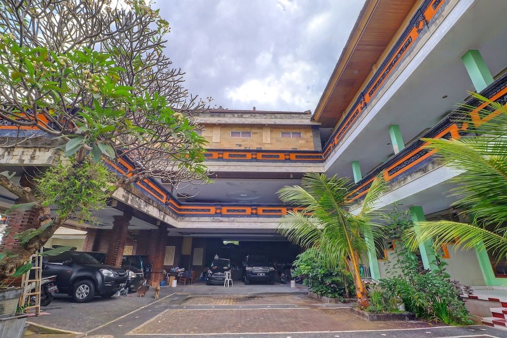 Collection O Bali near Terminal Ubung formerly Batukaru Garden Hotel 75/89