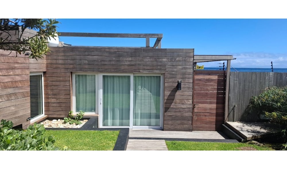Pringle Bay Beach House by Cape Summer Villas 3/32