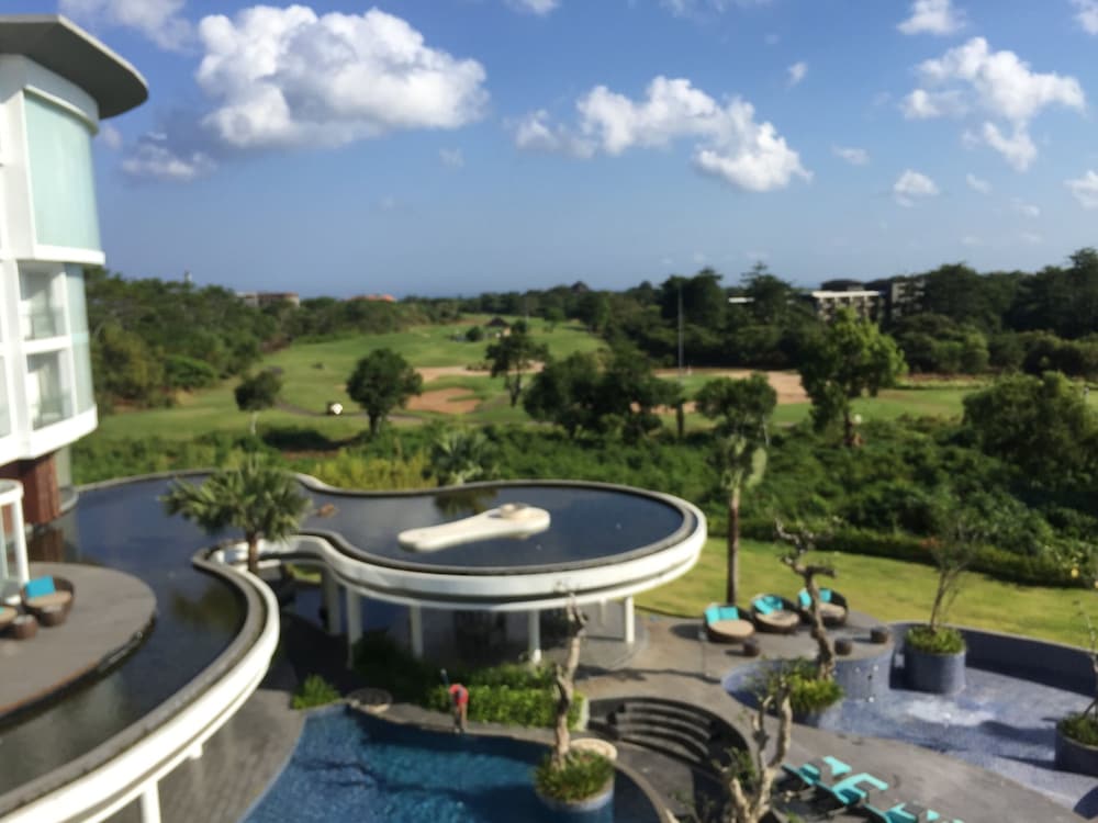 Swiss-Belresort Pecatu 57/63