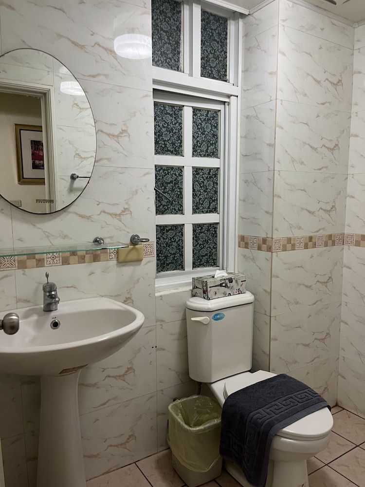 Rhine Castle Hotel 52/54