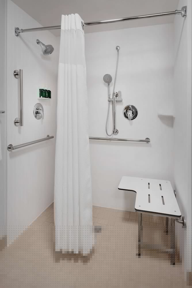 Courtyard by Marriott Mahwah 51/51
