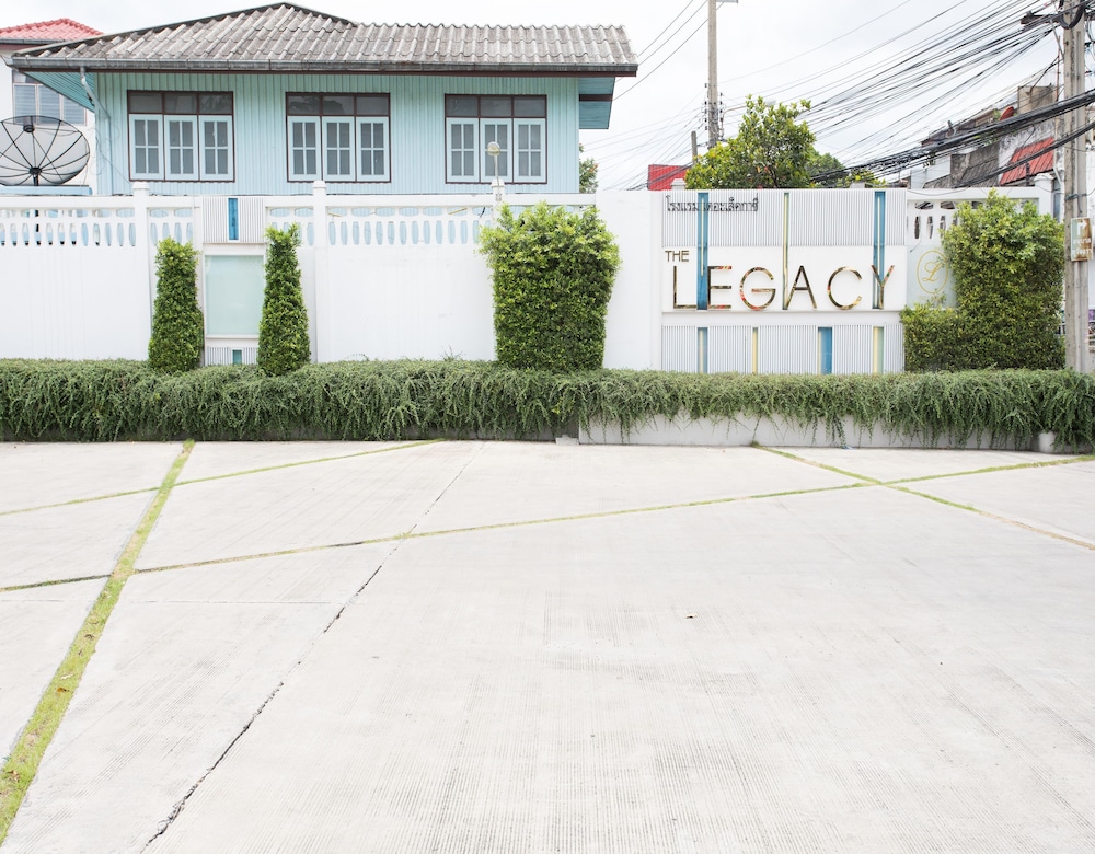 The Legacy Hotel 42/50
