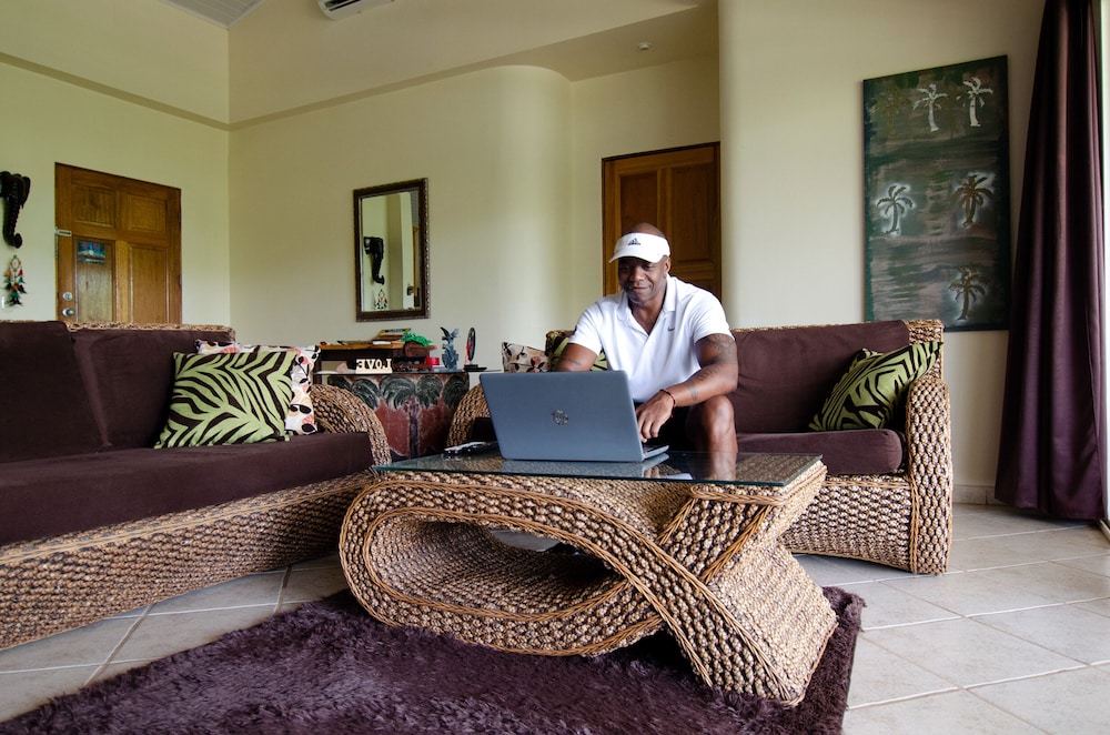 Cocomar Beachfront Hotel Island Resort 41/65