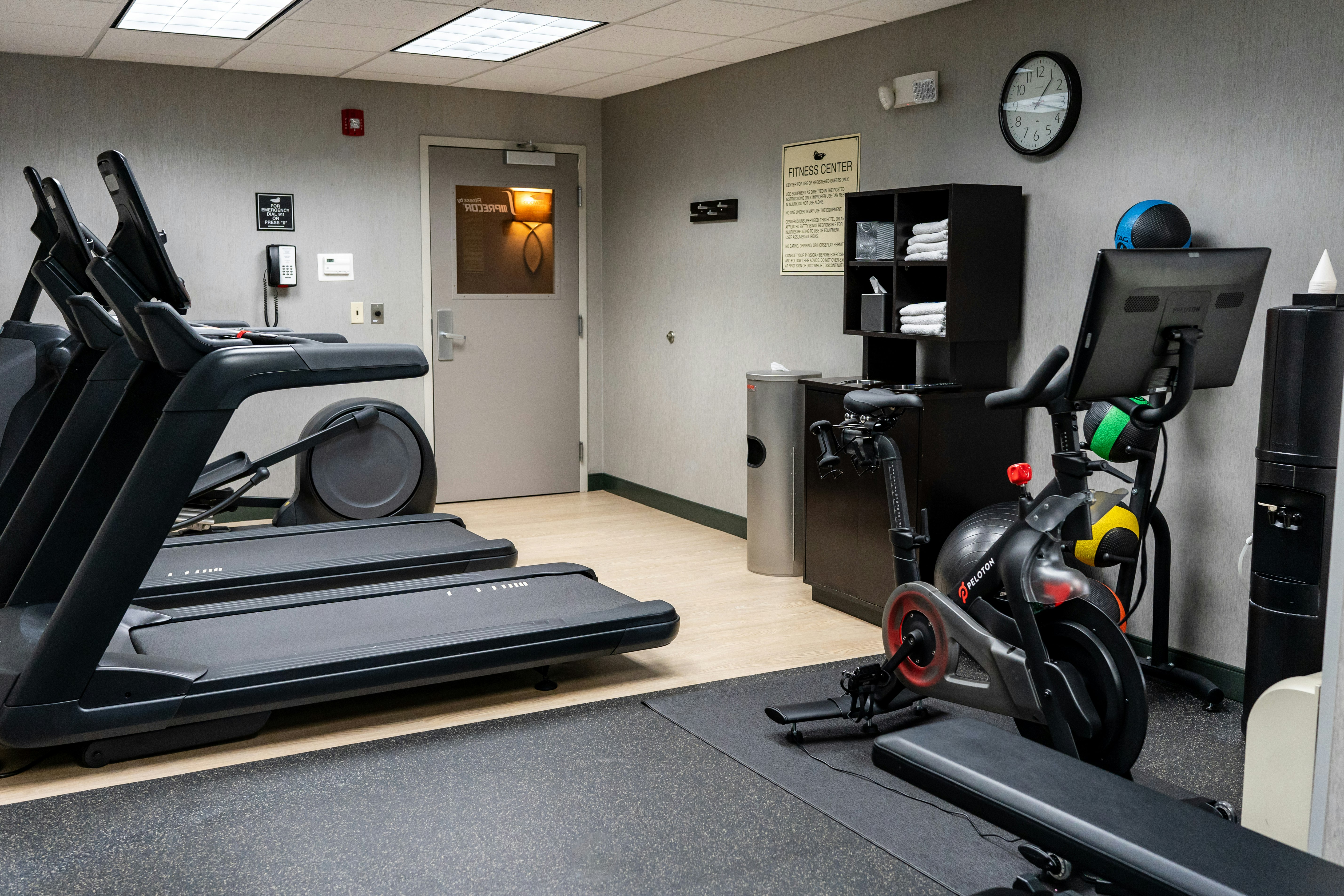 Hampton Inn Suites Leesburg 36/60