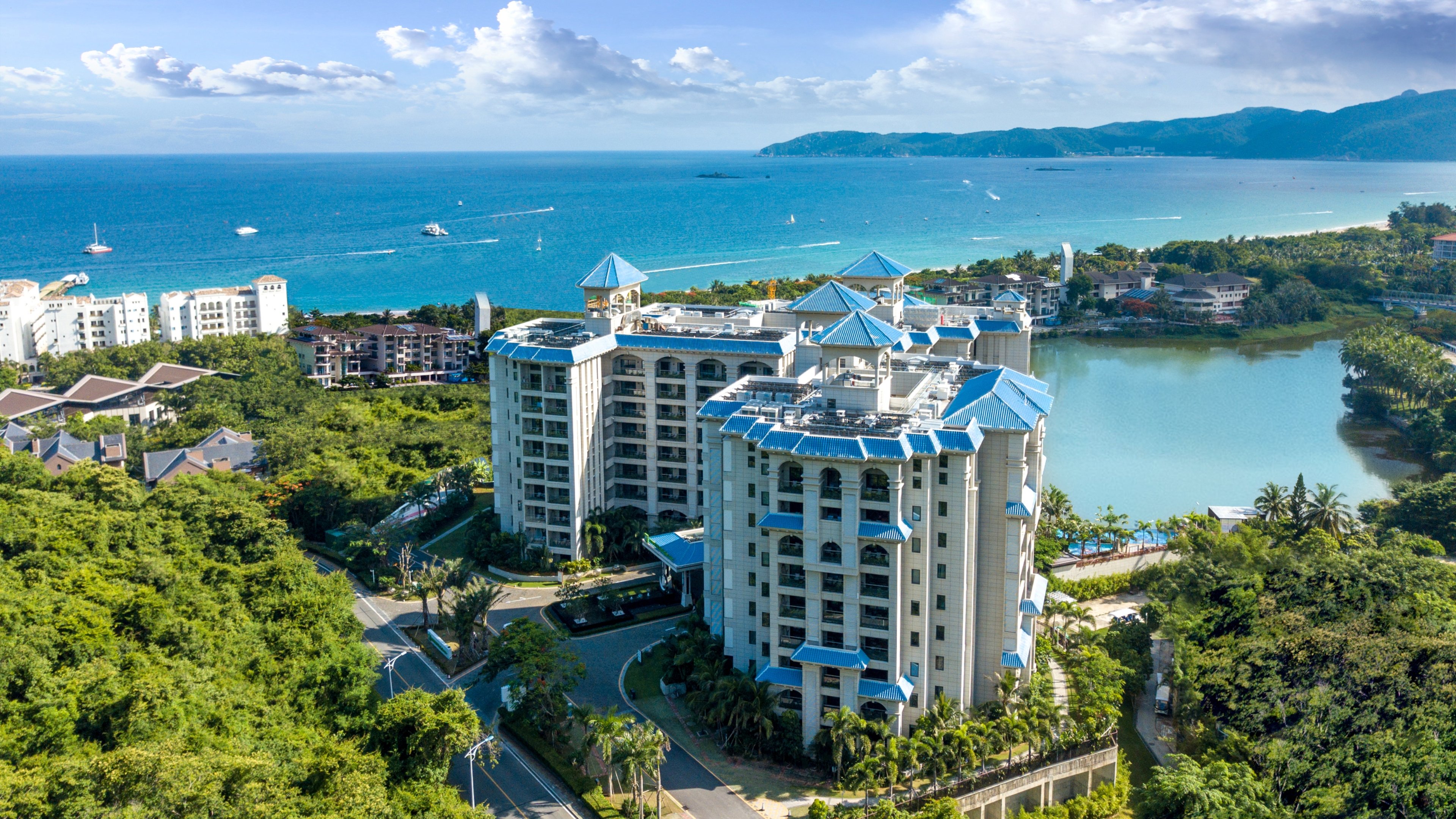 Holiday Inn & Suites SANYA YALONG BAY 4/38