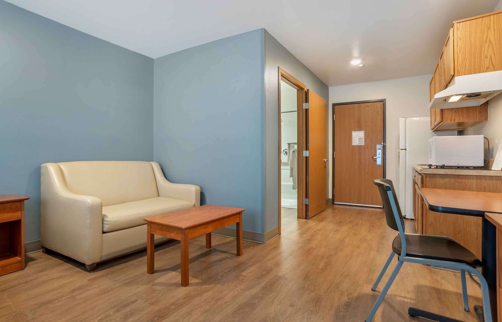 Extended Stay America - Select Suites Pensacola - Northeast 27/36