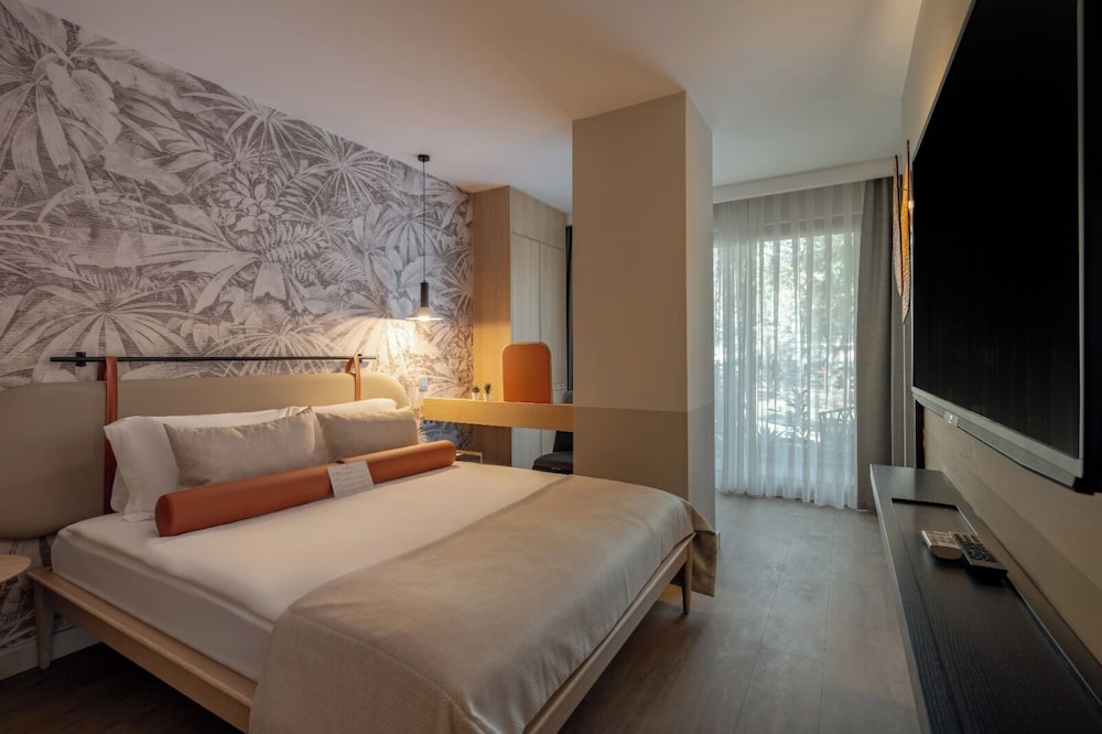 Oli Hotel 3/47