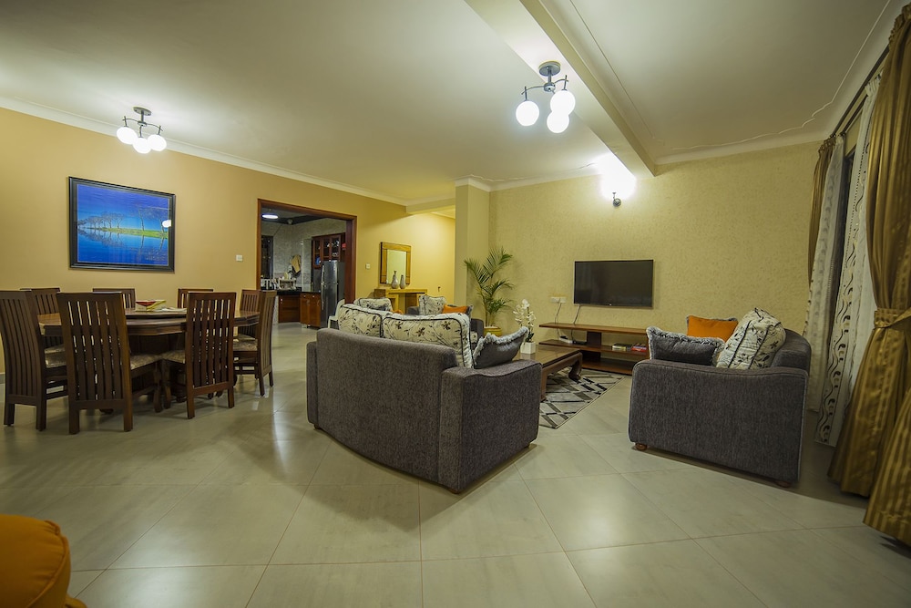Greens Guest Homes 29/48