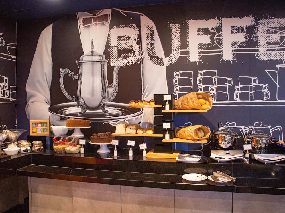 Ibis Budget Curitiba Aeroporto 40/65