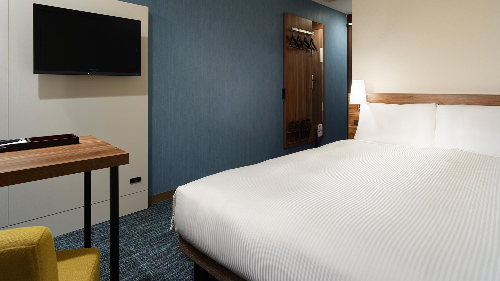 Semi Room, Semi Double Bed