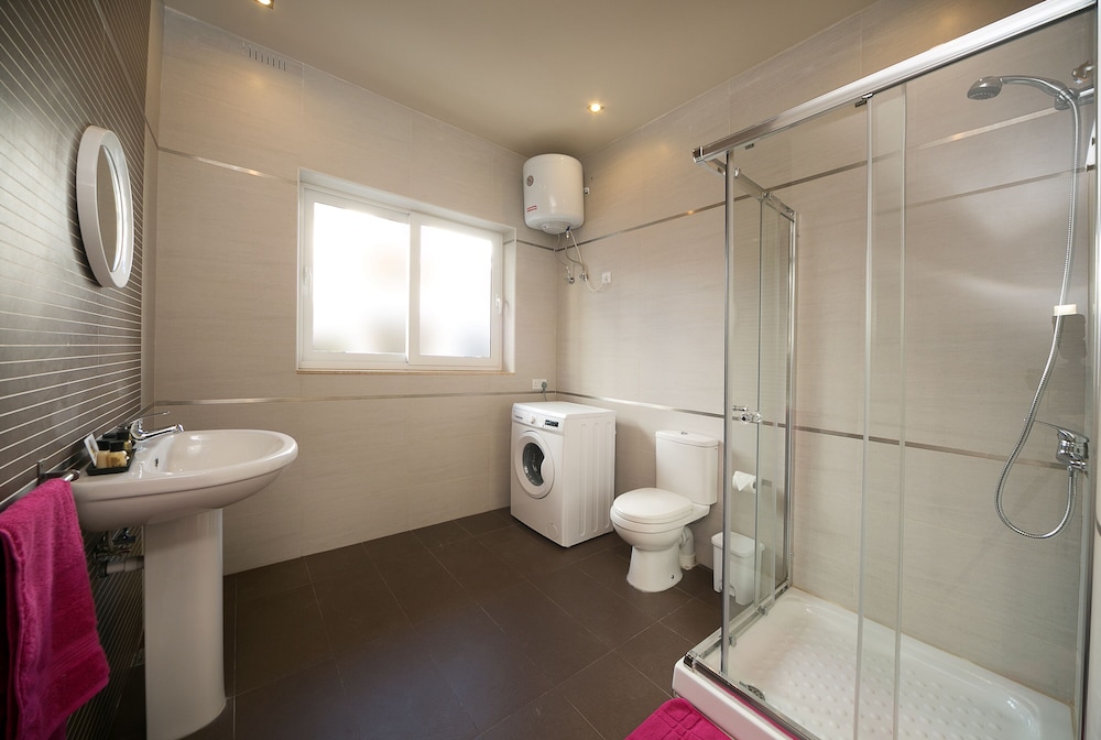 Instyle Aparthotel 42/49