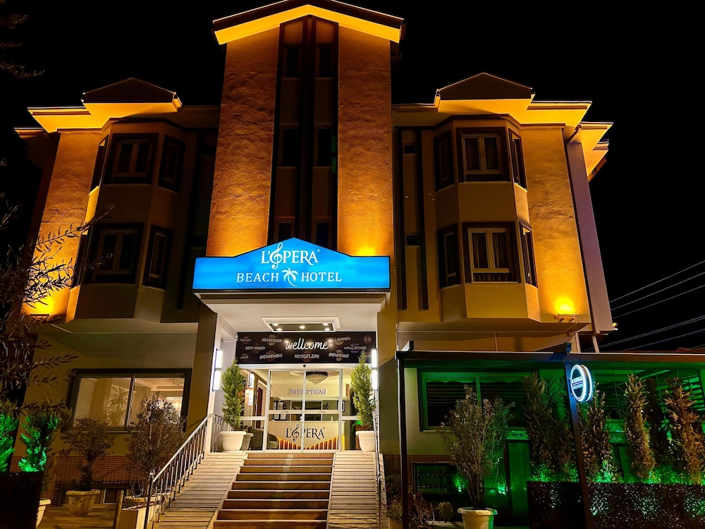 Lopera Beach Hotel 5/50