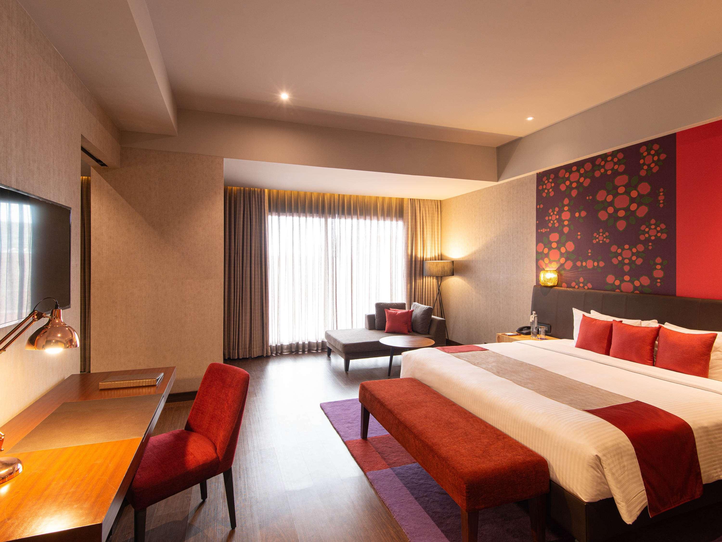 1 BEDROOM, SUPERIOR, SUITE, BALCONY