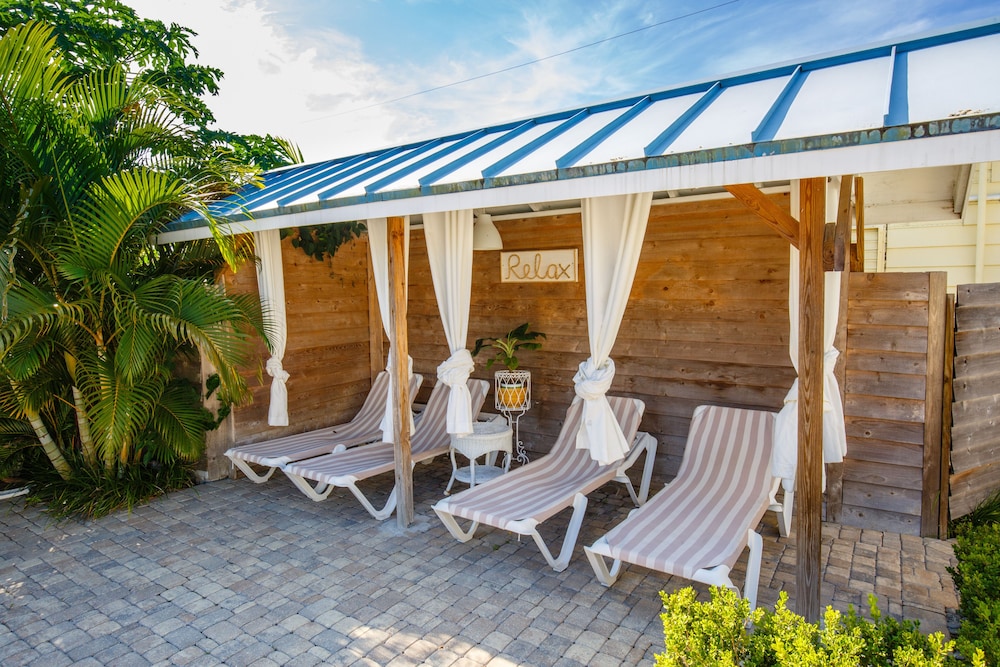Naples Garden Inn 6/57