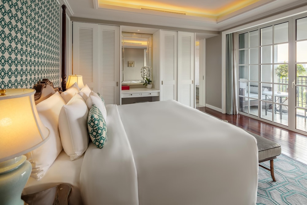 Mia Suite
