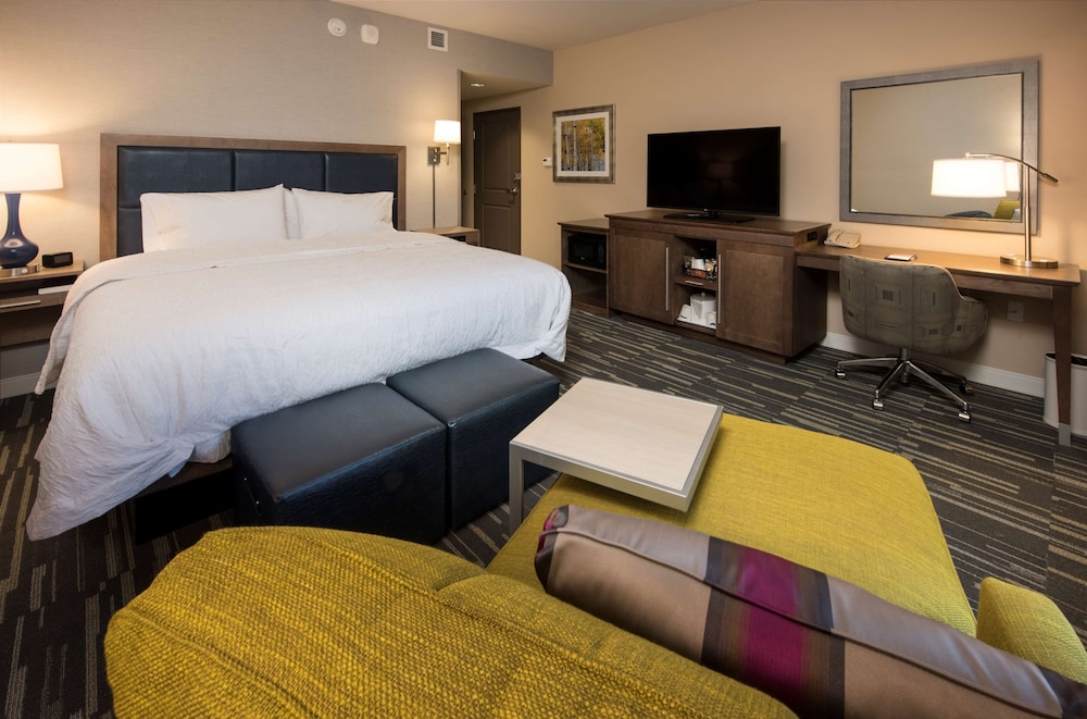 Hampton Inn Suites Seattle Redmond Wa 9/38