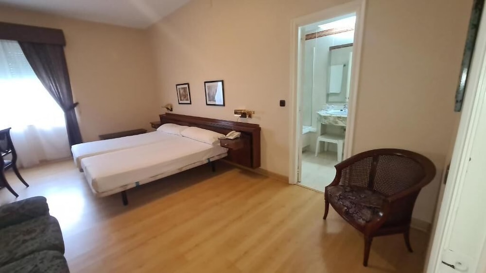 Hotel Las Sirenas 10/42